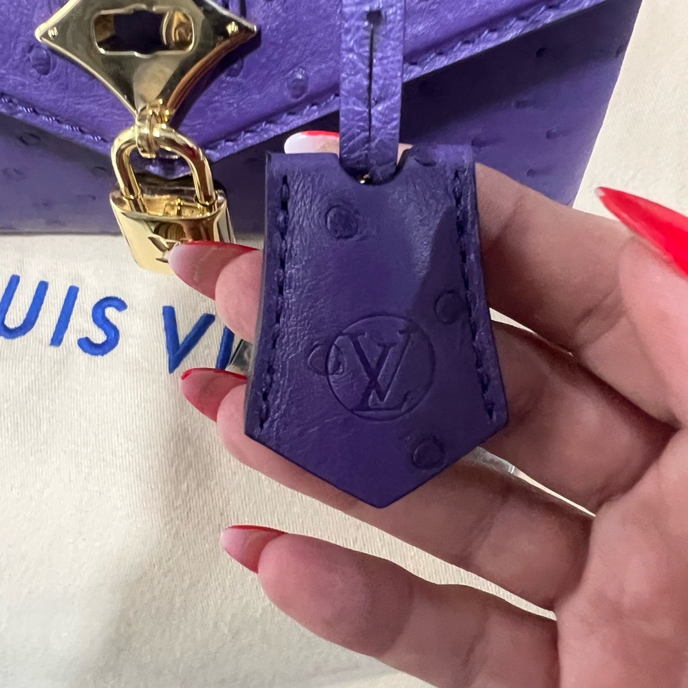 Louis Vuitton BNIB Rose Des vents Exotic ostrich mini bag - Picture 7 of 12